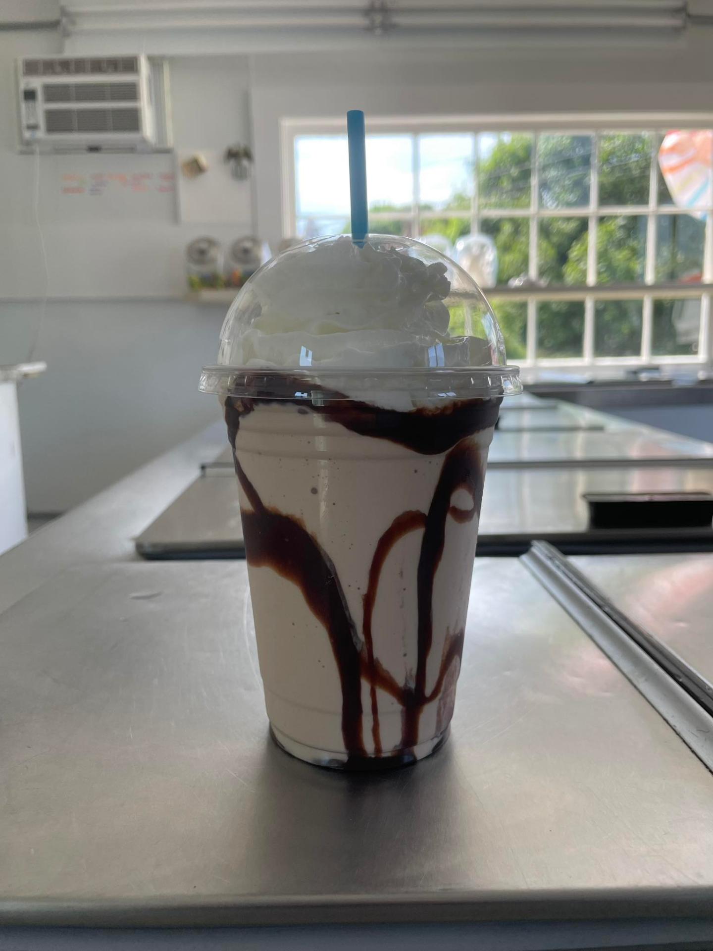 Vanilla frappe with chocolate